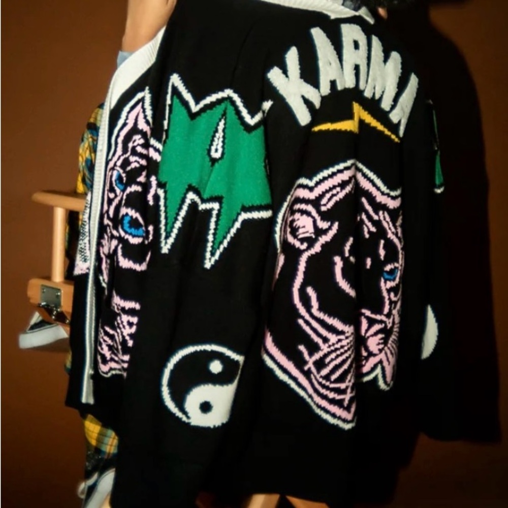 LALA Black Graphic Cardigan - Picture 4 of 4